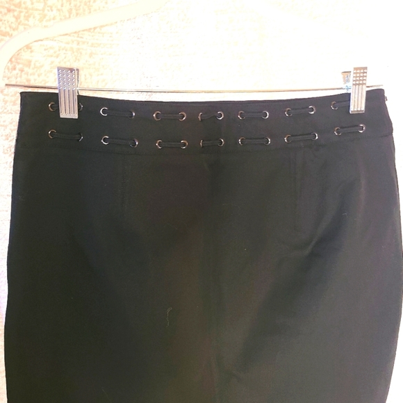 Banana Republic Black Knee-Length Pencil Skirt for office and beyond - Picture 2 of 11